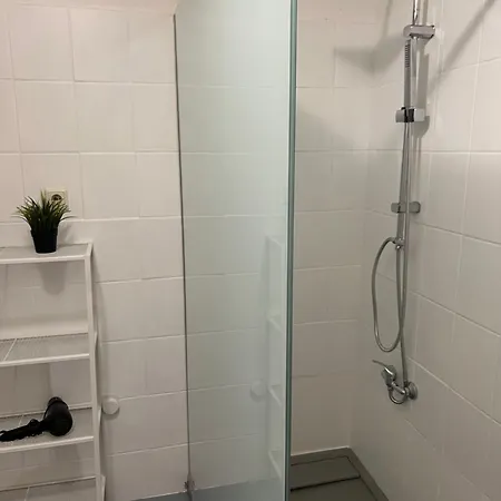 Grebenar アパート Marusici